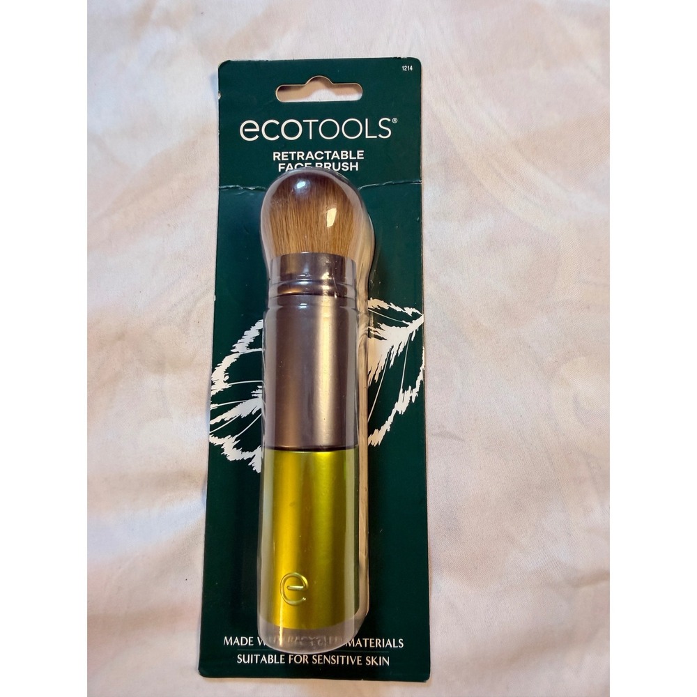 EcoTools Retractable Face Brush 1214 Travel Makeup Brush for Powder Blush Vegan